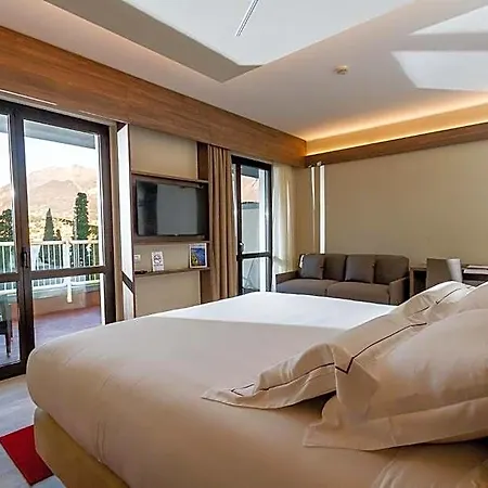 Griso Collection Hotel 4*